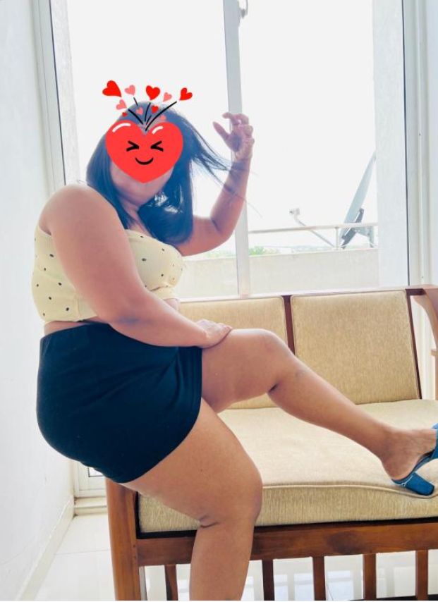 Hot And Sexy Girl Ma...